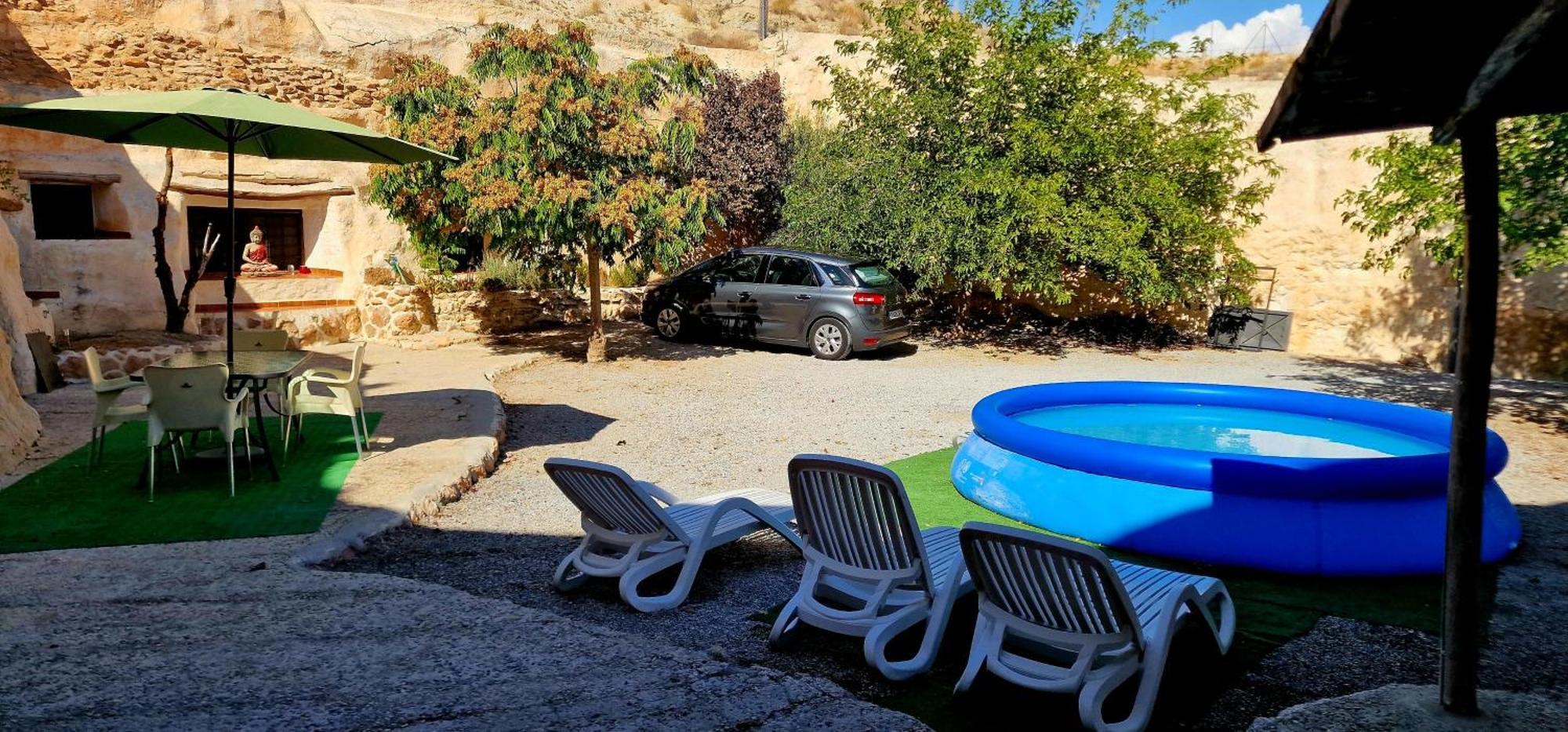 Casa Cueva Cascamorras "Capricho Andaluz" バサ エクステリア 写真